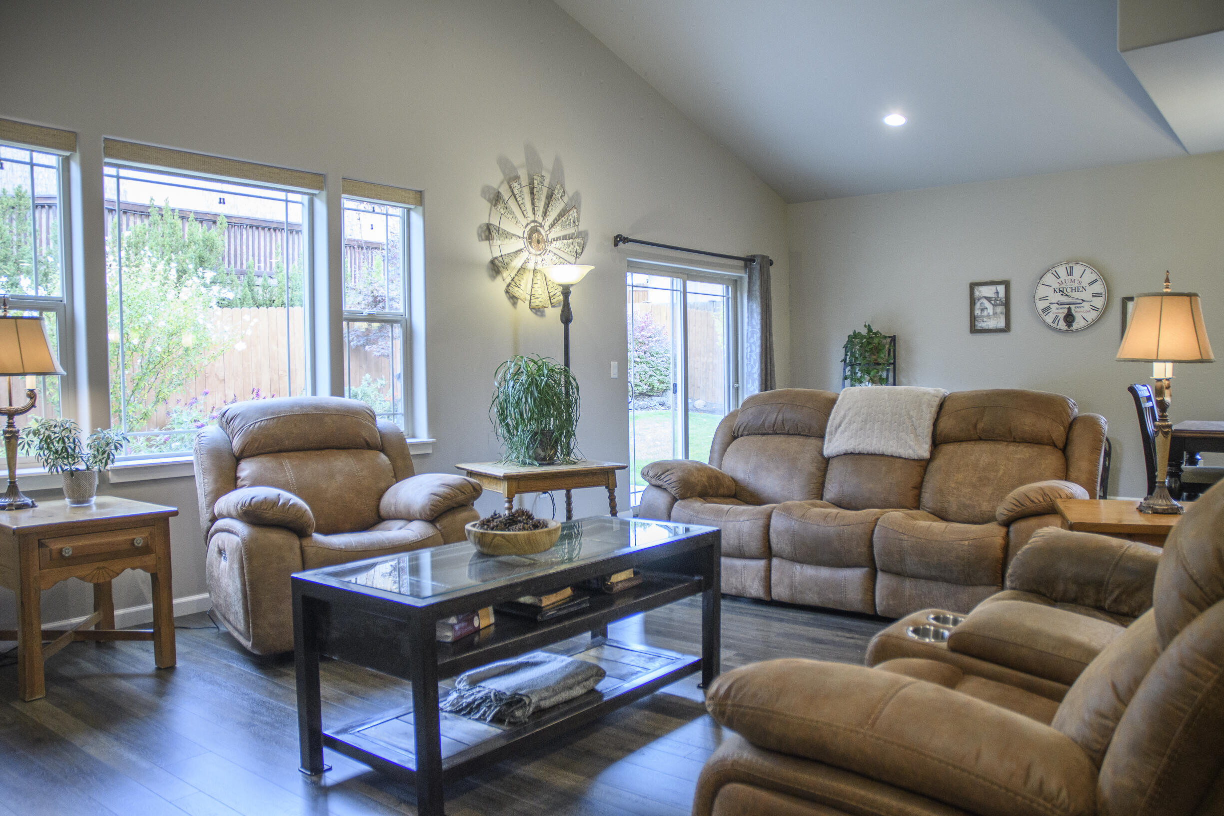 2745 Southwest 32nd Street Redmond, OR 97756 - Photo 21 of 28 Great Room and slider to back patio