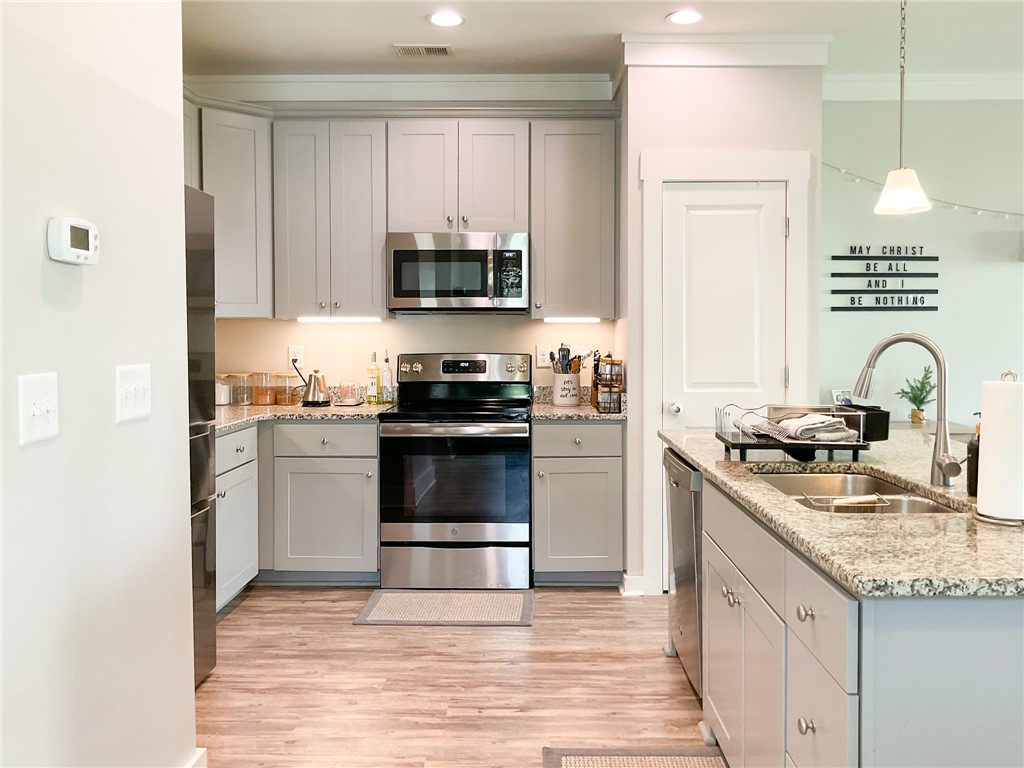 200 Button Willow Street Taylors, SC 29687 - Photo 6 of 29