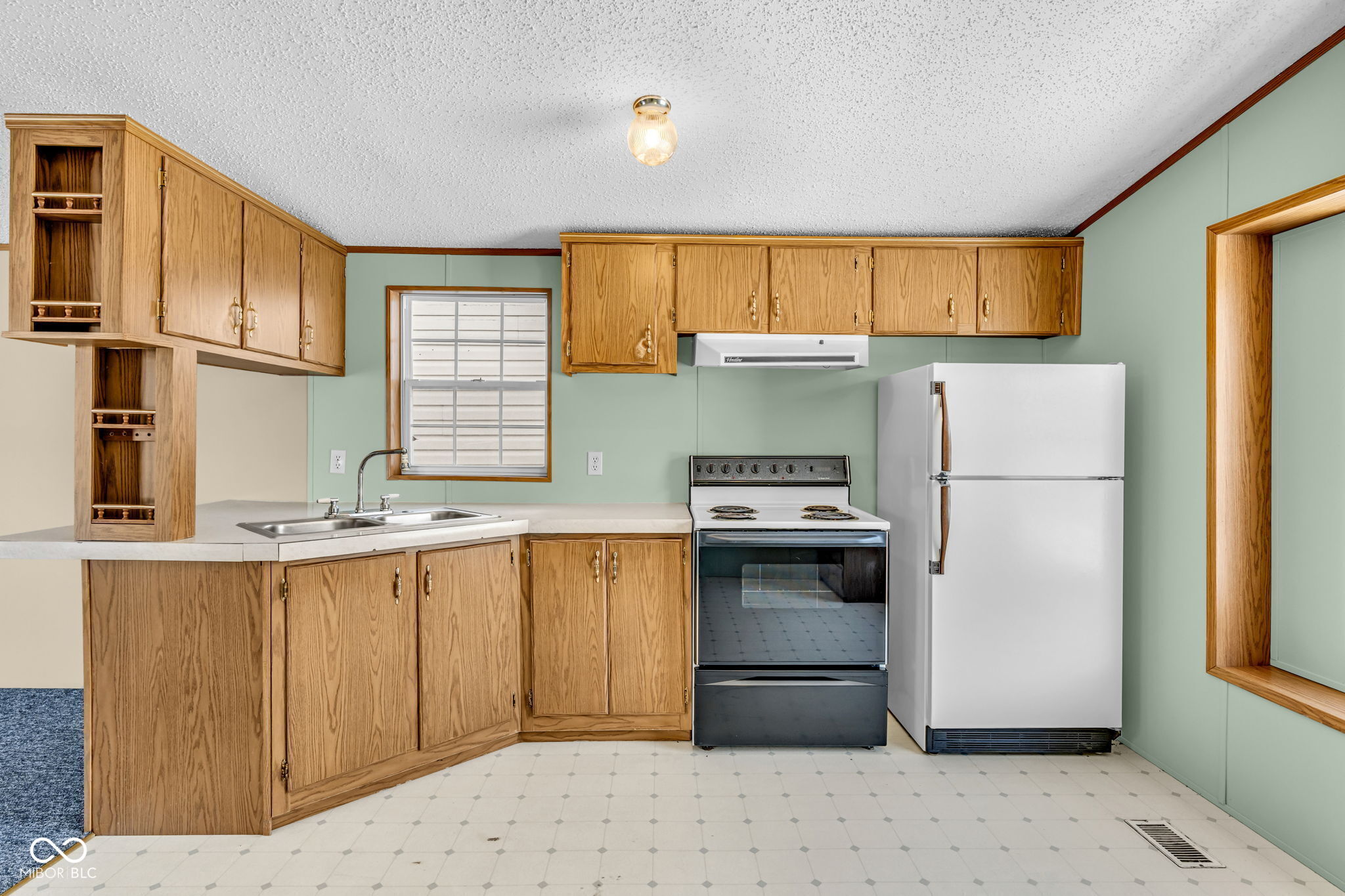 330 Lazy River Road Cloverdale, IN 46120 - Photo 12 of 34