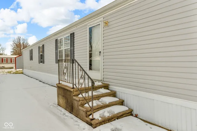 $134,995 | 330 Lazy River Road, Cloverdale, IN 46120