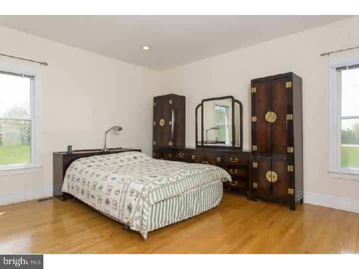 68 Yard Road Pennington, NJ 08534 - Photo 12 of 23