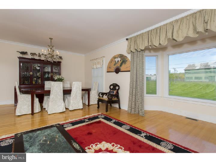 68 Yard Road Pennington, NJ 08534 - Photo 6 of 23