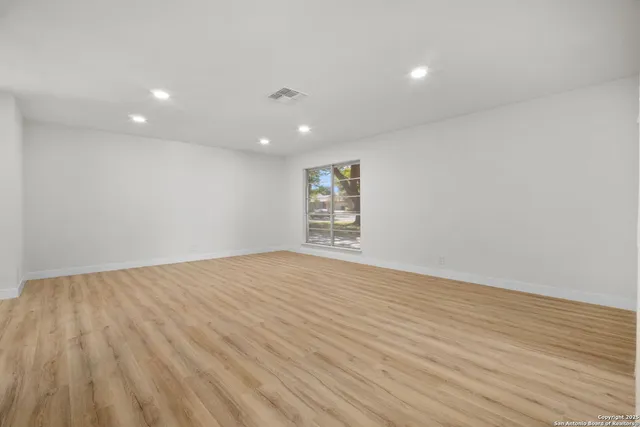 $399,999 | 13907 Briarmeadow Street, San Antonio, TX 78217