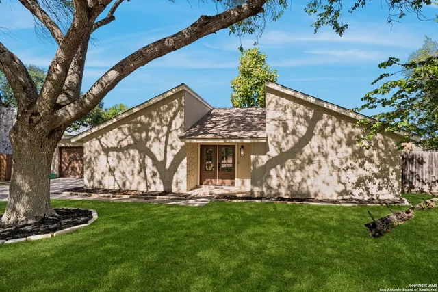 $399,999 | 13907 Briarmeadow Street, San Antonio, TX 78217