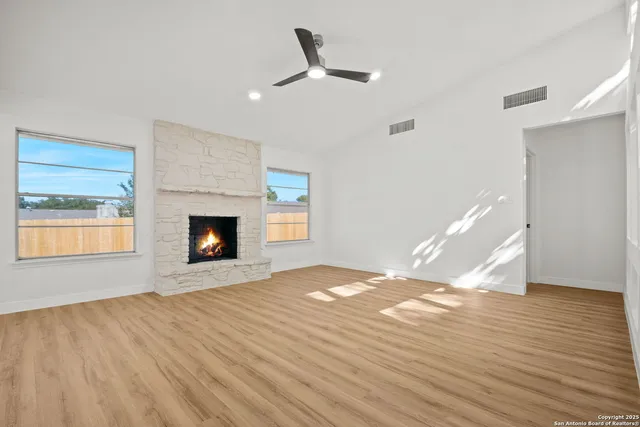 $399,999 | 13907 Briarmeadow Street, San Antonio, TX 78217