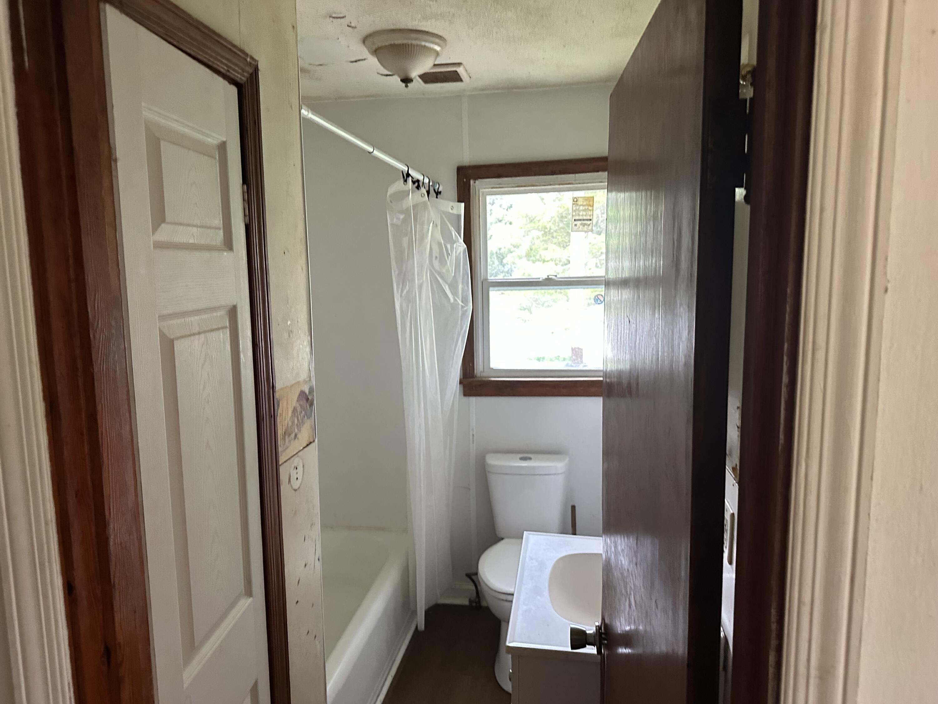 748 Graysville Road Chattanooga, TN 37421 - Photo 6 of 12 IMG_1386