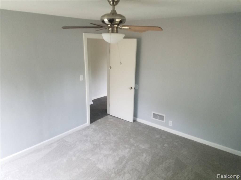8062 Davison Road Davison, MI 48423 - Photo 6 of 18