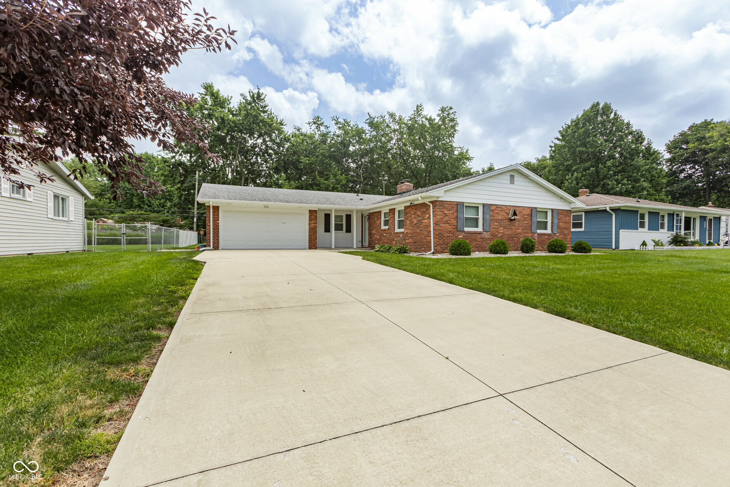 920 Shellbark Road Anderson, IN 46011 - Photo 2 of 32