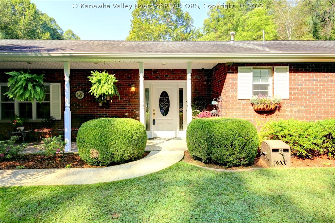 266 Mollygrove Road St. Albans, WV 25177 - Photo 2 of 30 Gallery Image 2