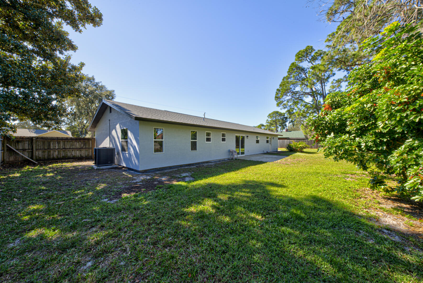 5356 Jamaica Road Cocoa, FL 32927 - Photo 36 of 41 a view of a house with backyard and garden