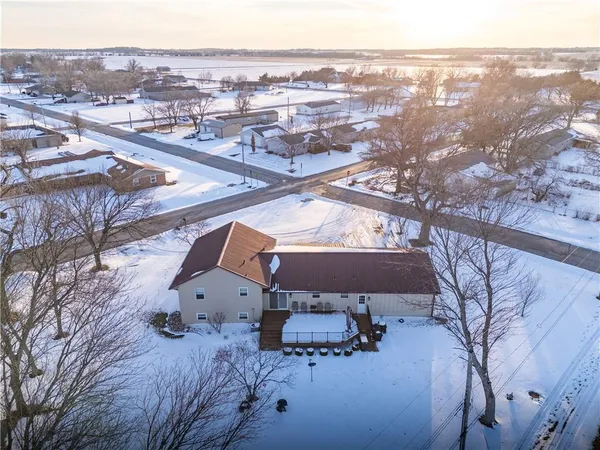 $361,505 | 1424 Alleghany Street, Burlington, KS 66839