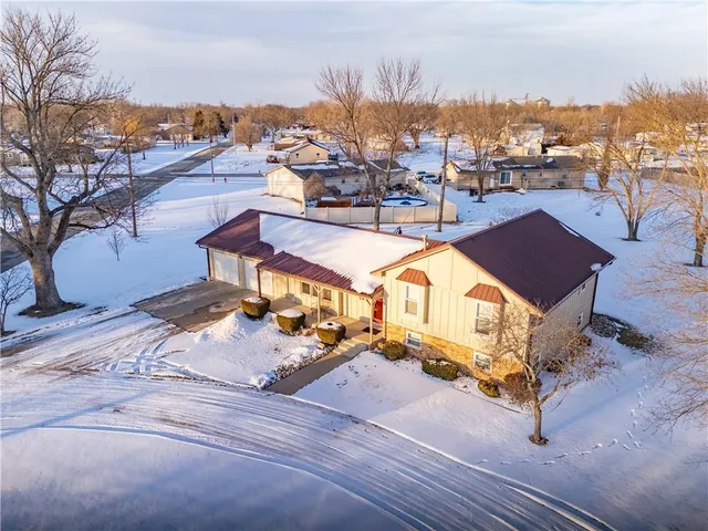 $361,505 | 1424 Alleghany Street, Burlington, KS 66839