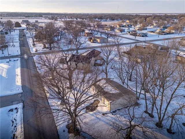 $361,505 | 1424 Alleghany Street, Burlington, KS 66839