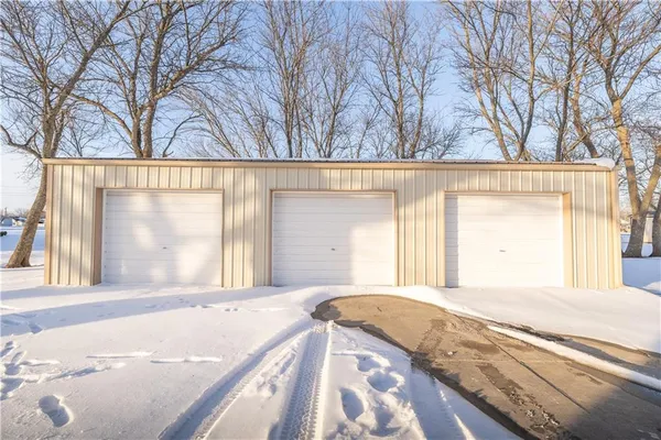 $361,505 | 1424 Alleghany Street, Burlington, KS 66839