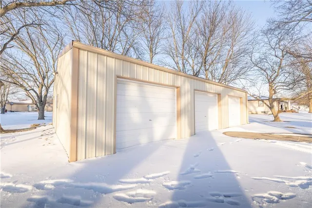 $361,505 | 1424 Alleghany Street, Burlington, KS 66839