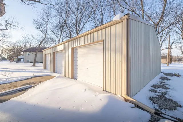 $361,505 | 1424 Alleghany Street, Burlington, KS 66839