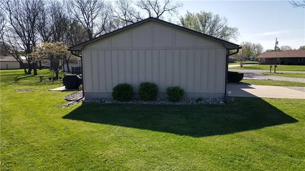 $361,505 | 1424 Alleghany Street, Burlington, KS 66839