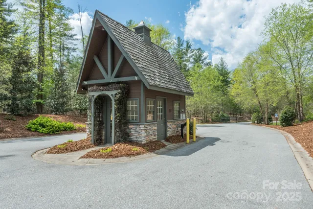 $349,000 | Lot 43 Winghaven Drive, Nebo, NC 28761