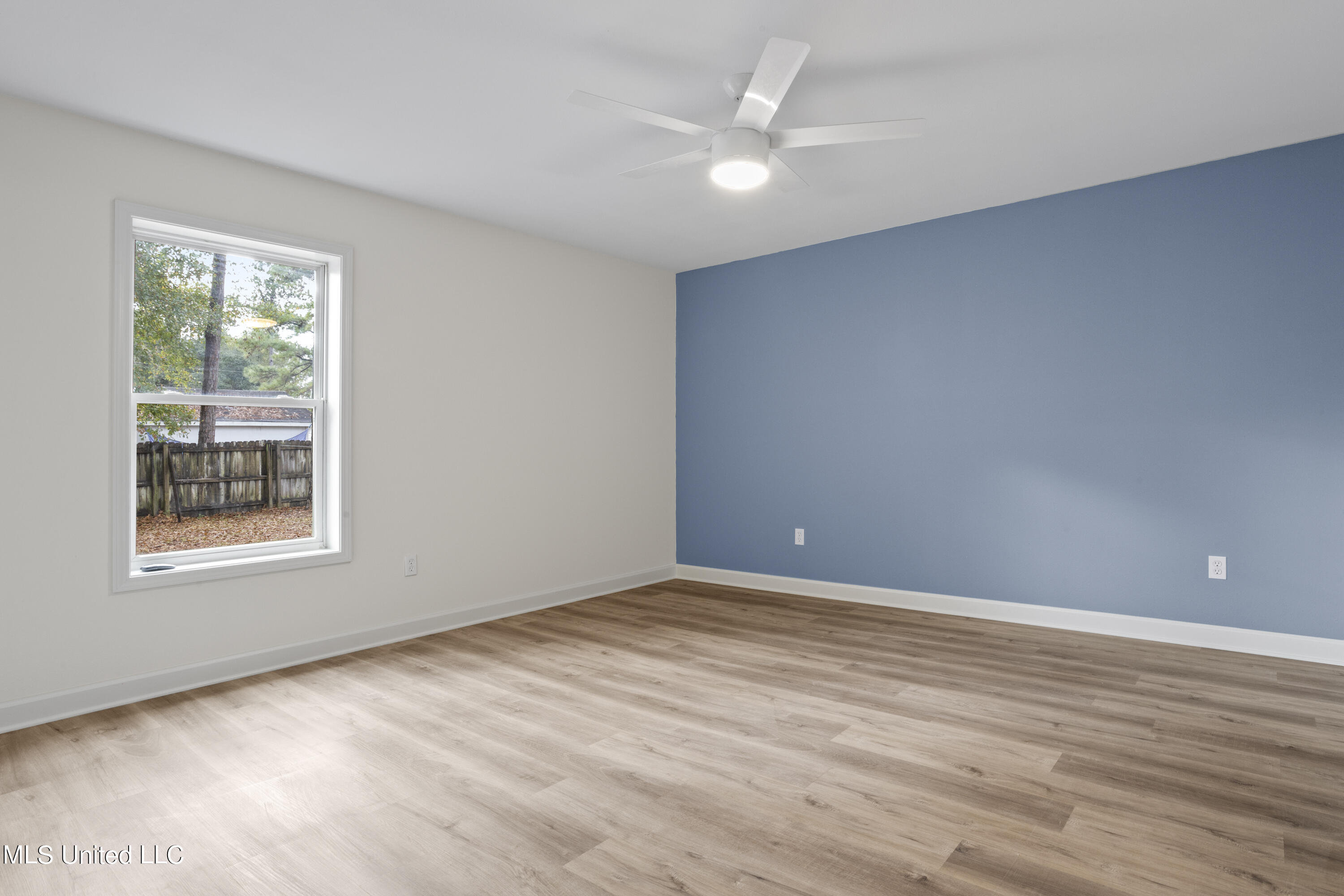 10756 Linohau Way Diamondhead, MS 39525 - Photo 12 of 25 Primary Bedroom