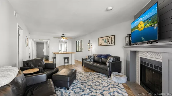 $179,900 | 49 East Casa Seville Drive, Unit 2A, Lake Ozark, MO 65049