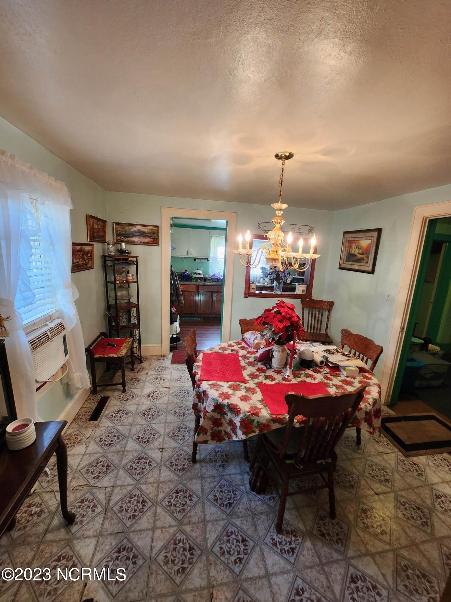 147 Emperor Landing Road Edenton, NC 27932 - Photo 8 of 12 dining room