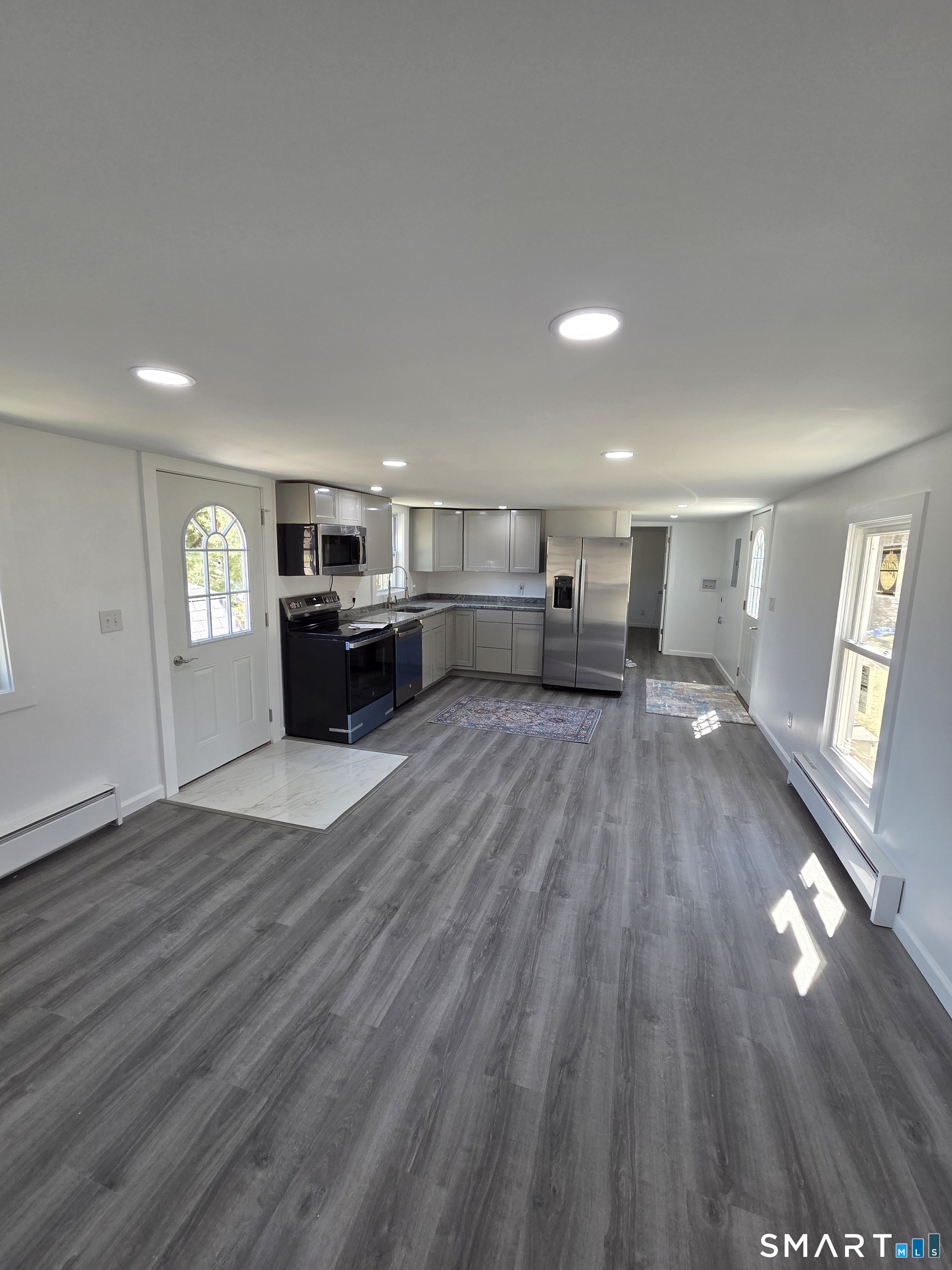 303 Mohegan Park Road Norwich, CT 06360 - Photo 6 of 17