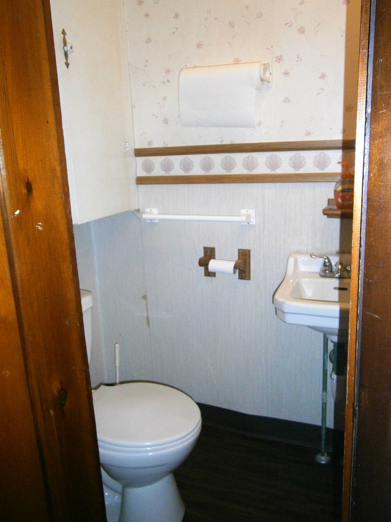 1993 Cooperstown Road Franklin, PA 16323 - Photo 16 of 59