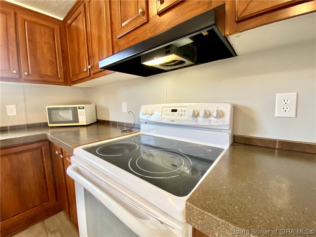 23416 Dan Gray Road Pekin, IN 47165 - Photo 11 of 53 Gallery Image 11