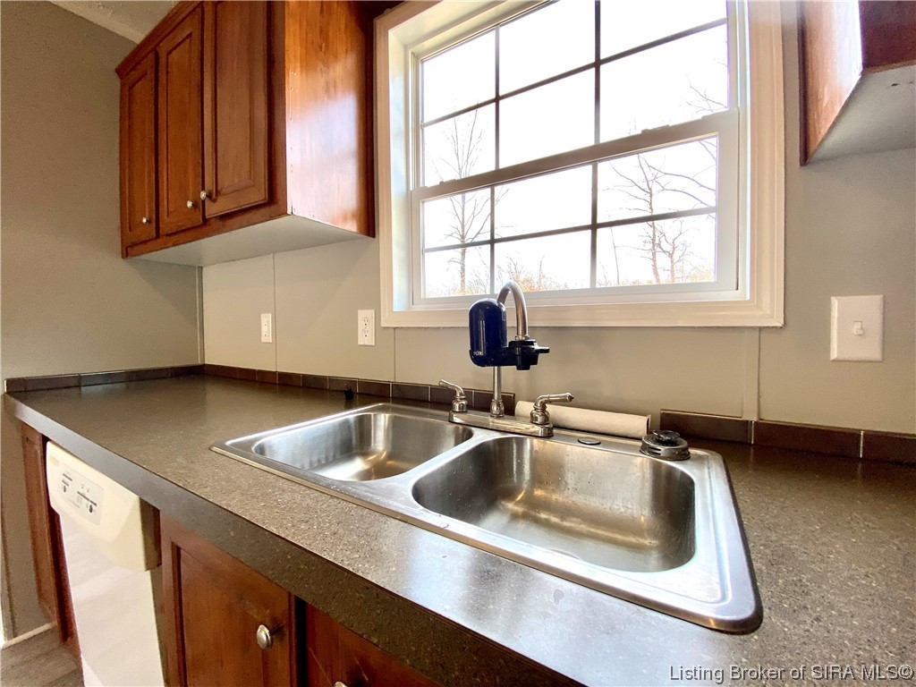 23416 Dan Gray Road Pekin, IN 47165 - Photo 12 of 53 Gallery Image 12