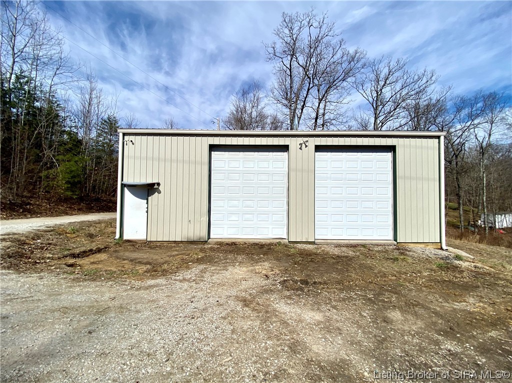 23416 Dan Gray Road Pekin, IN 47165 - Photo 34 of 53 Gallery Image 34