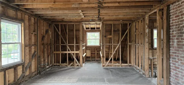 $274,900 | 2572 Sheridan Drive, Tonawanda, NY 14150