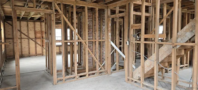 $274,900 | 2572 Sheridan Drive, Tonawanda, NY 14150