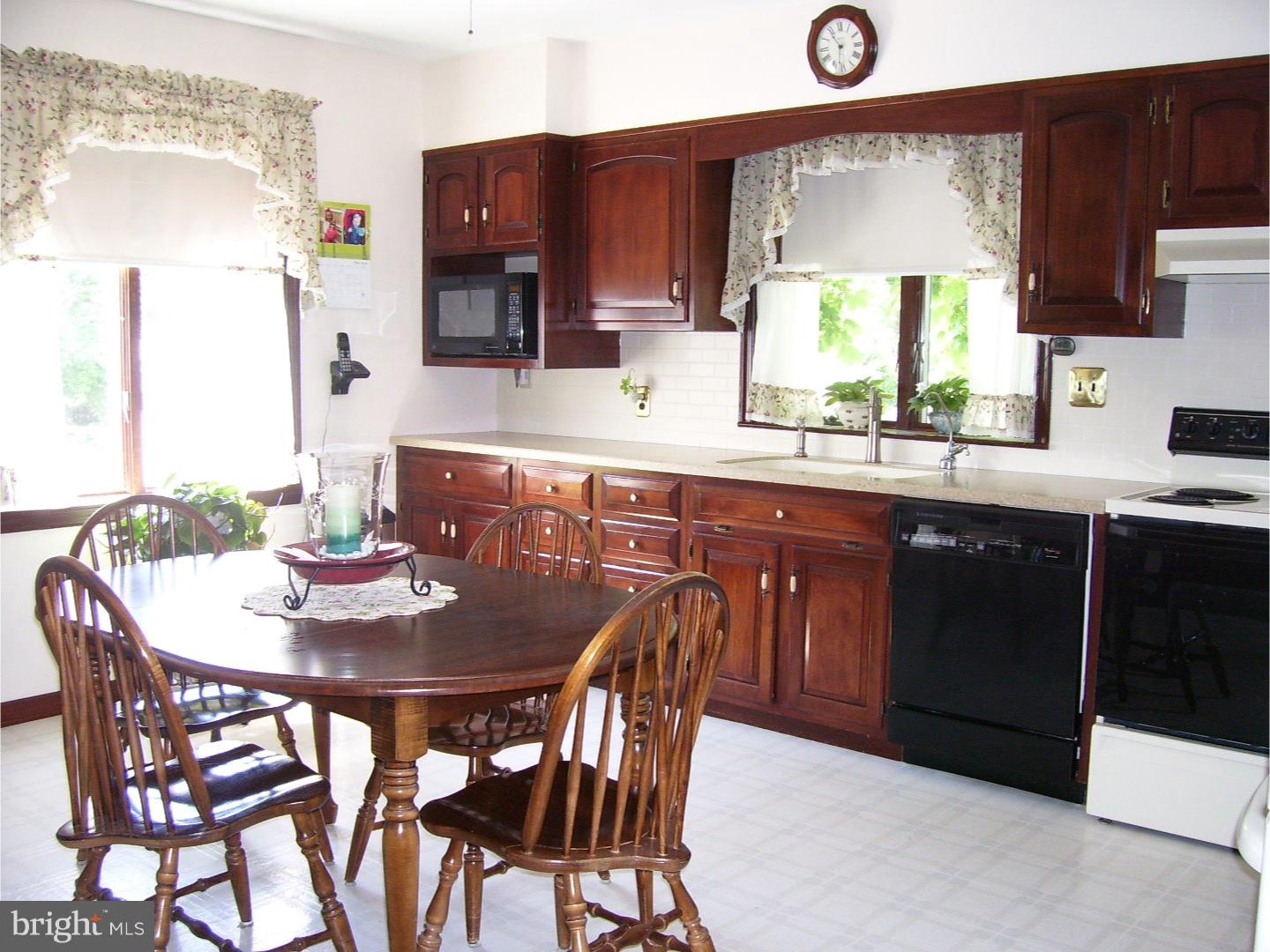 245 West Knowlton Road Aston, PA 19014 - Photo 15 of 23