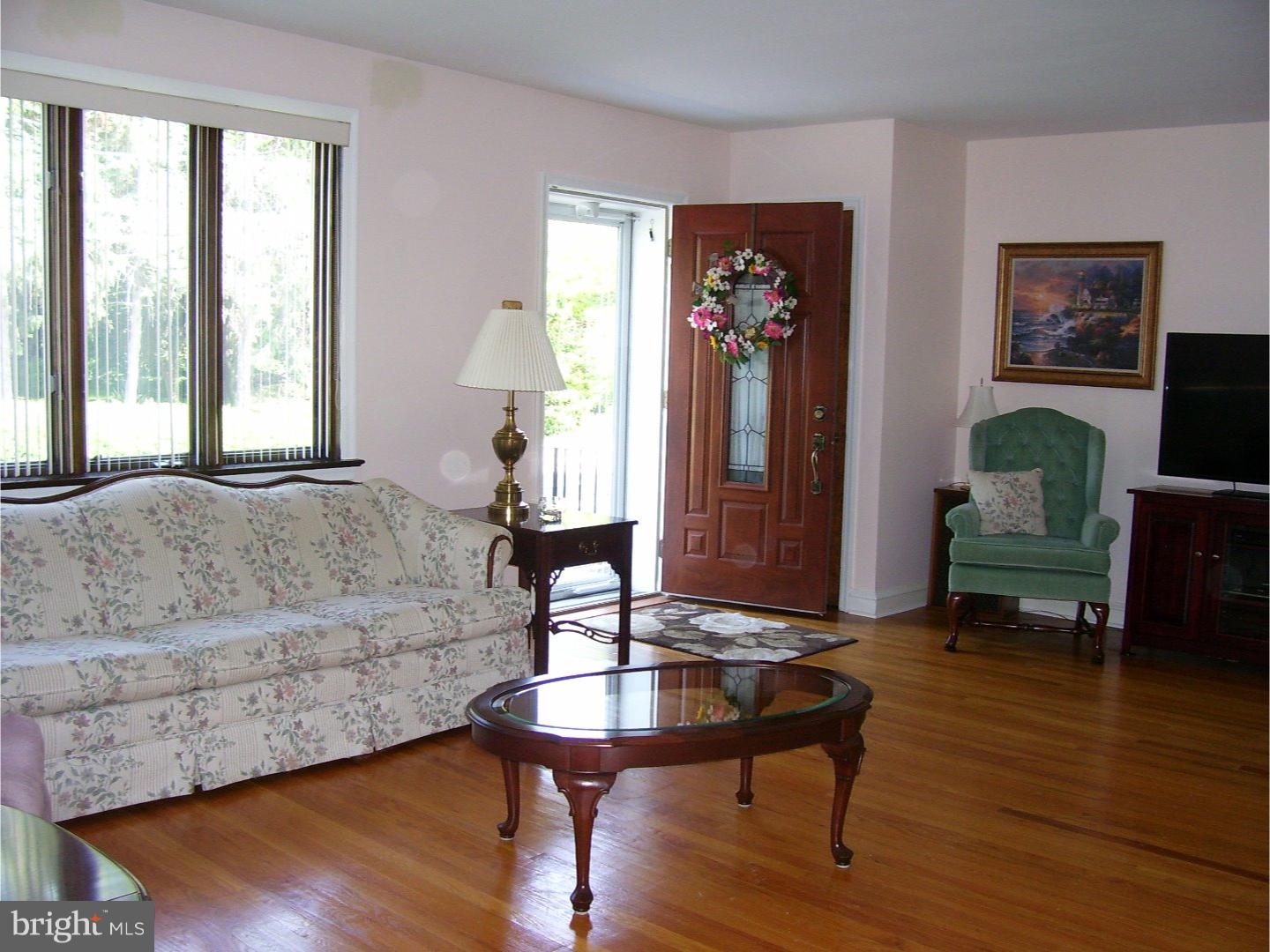 245 West Knowlton Road Aston, PA 19014 - Photo 18 of 23