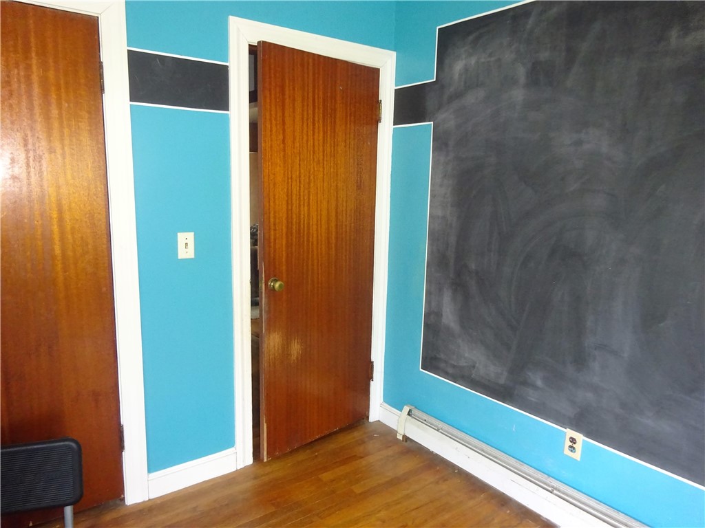 20 West Main Road Portsmouth, RI 02871 - Photo 10 of 21 Bedroom 2, 12 x 10.
Chalkboard feature wall.