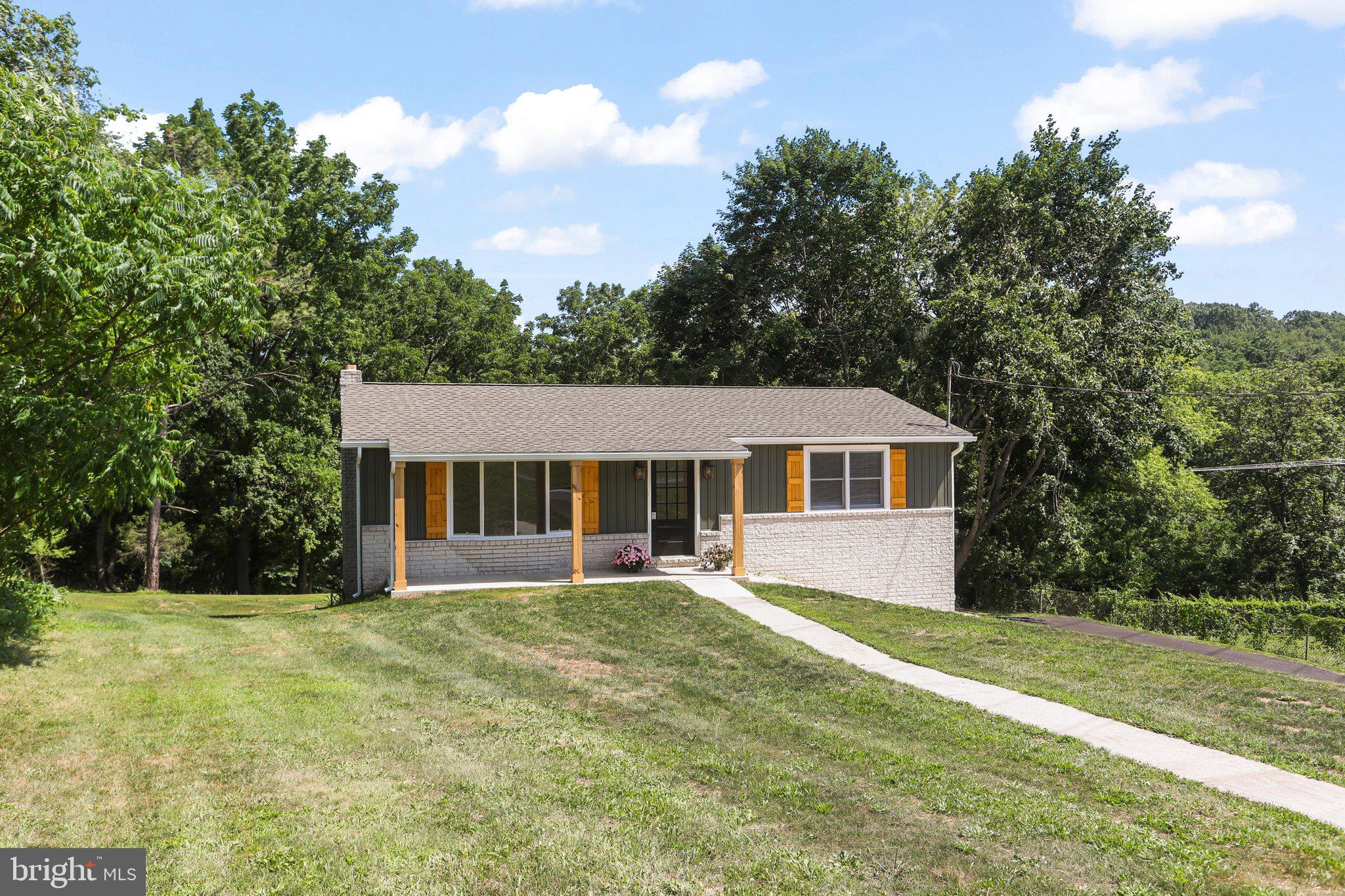 14 Waterfront Drive Hanover, PA 17331 - Photo 8 of 45
