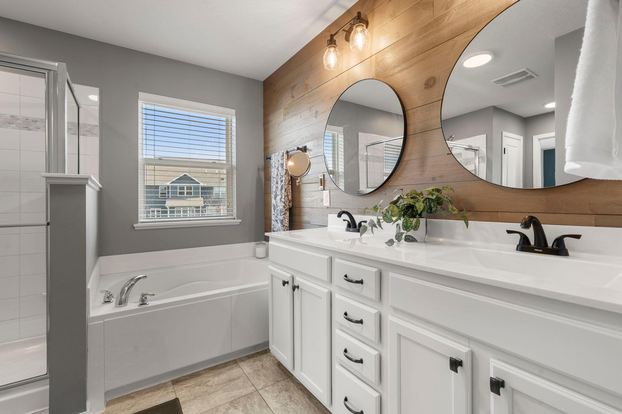 15142 Ely Path Apple Valley, MN 55124 - Photo 17 of 31