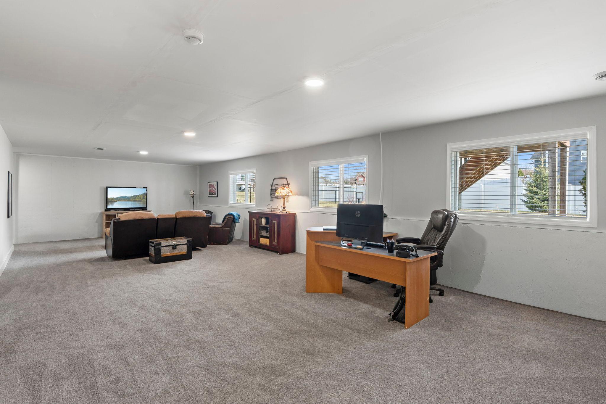 15142 Ely Path Apple Valley, MN 55124 - Photo 25 of 31