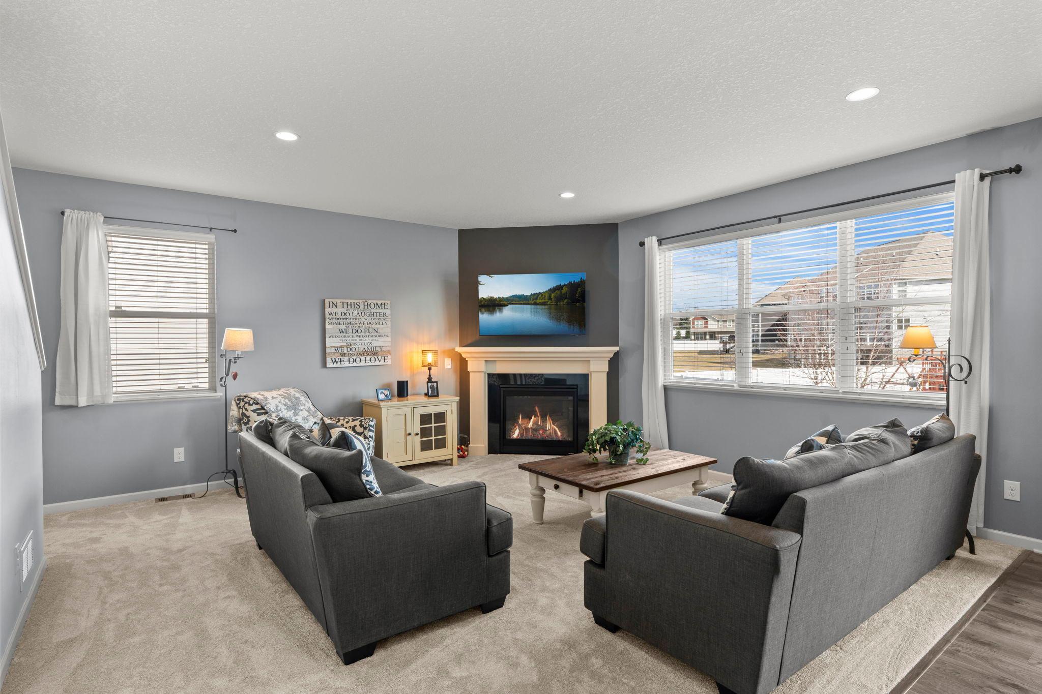 15142 Ely Path Apple Valley, MN 55124 - Photo 8 of 31