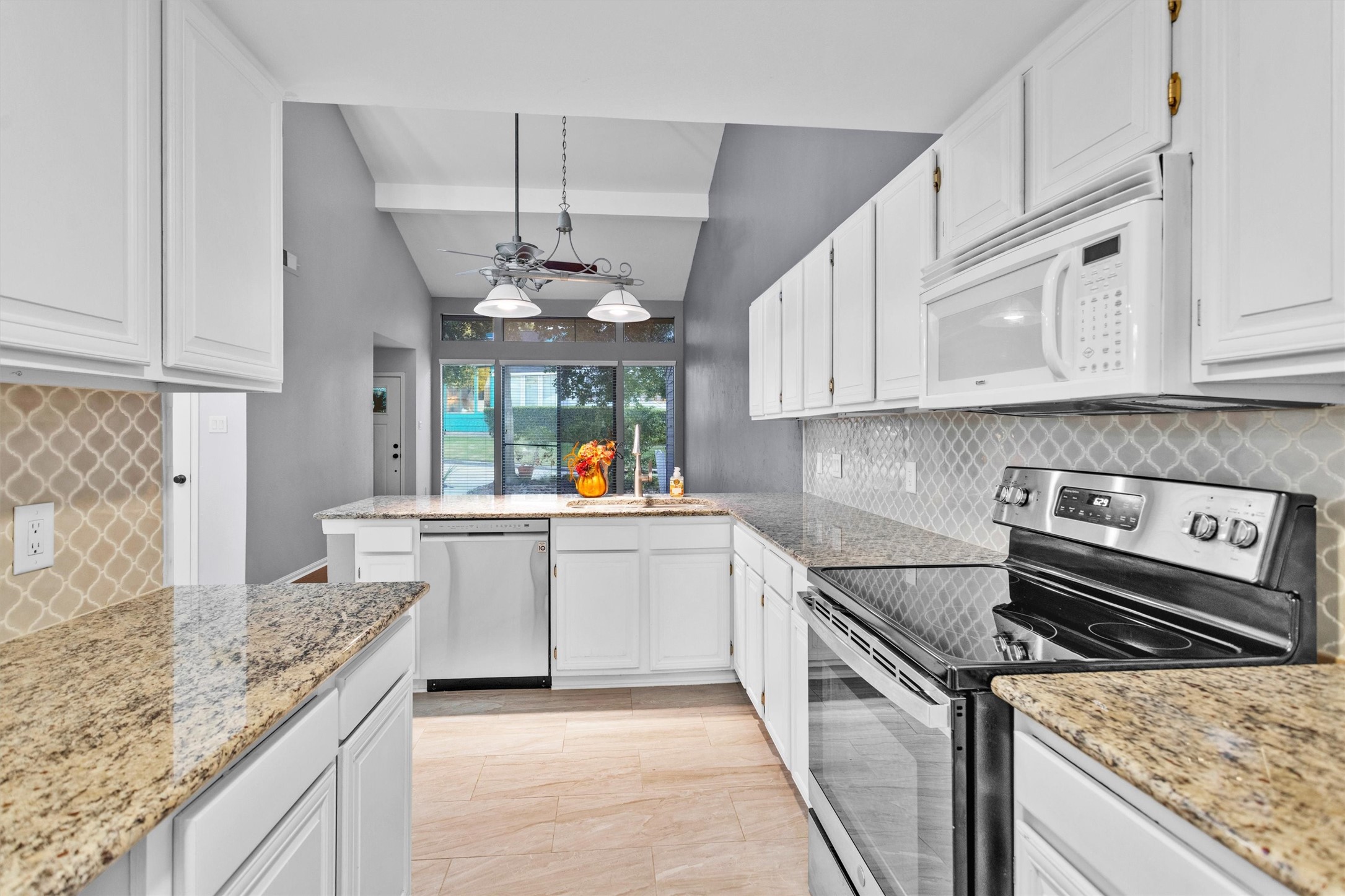 15 April Village Conroe, TX 77356 - Photo 10 of 22