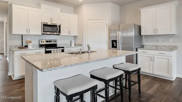 $348,990 | 82 Pickwick Place, Byhalia, MS 38611