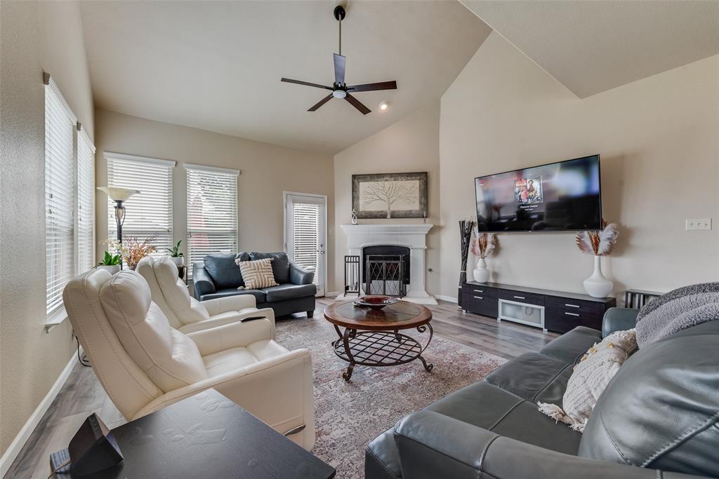 5002 Crawfish Lane Garland, TX 75043 - Photo 14 of 37