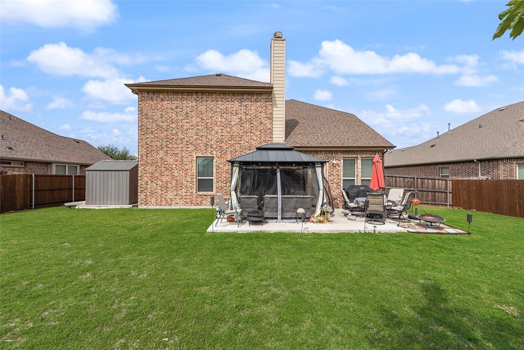 5002 Crawfish Lane Garland, TX 75043 - Photo 31 of 37