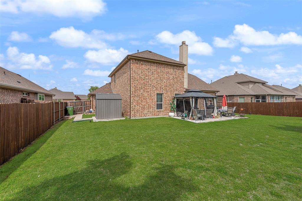 5002 Crawfish Lane Garland, TX 75043 - Photo 32 of 37