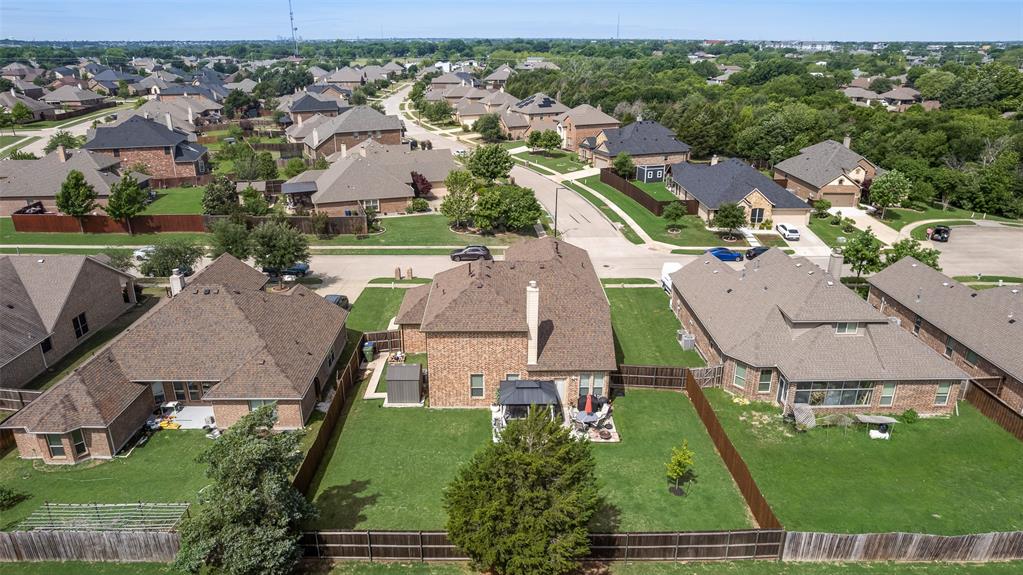 5002 Crawfish Lane Garland, TX 75043 - Photo 34 of 37