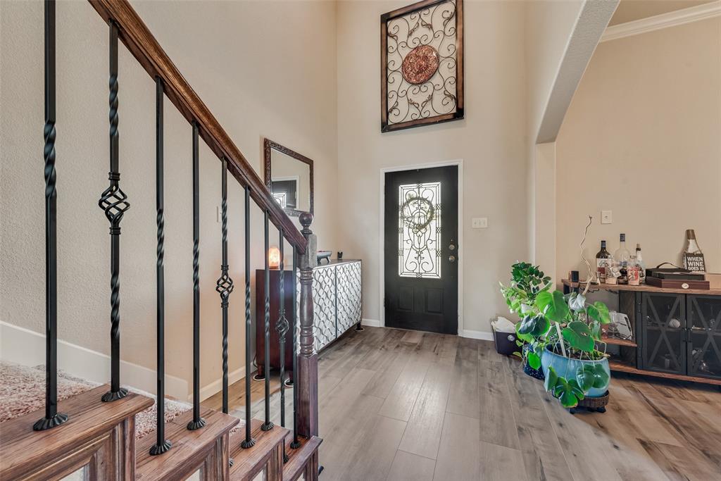 5002 Crawfish Lane Garland, TX 75043 - Photo 6 of 37