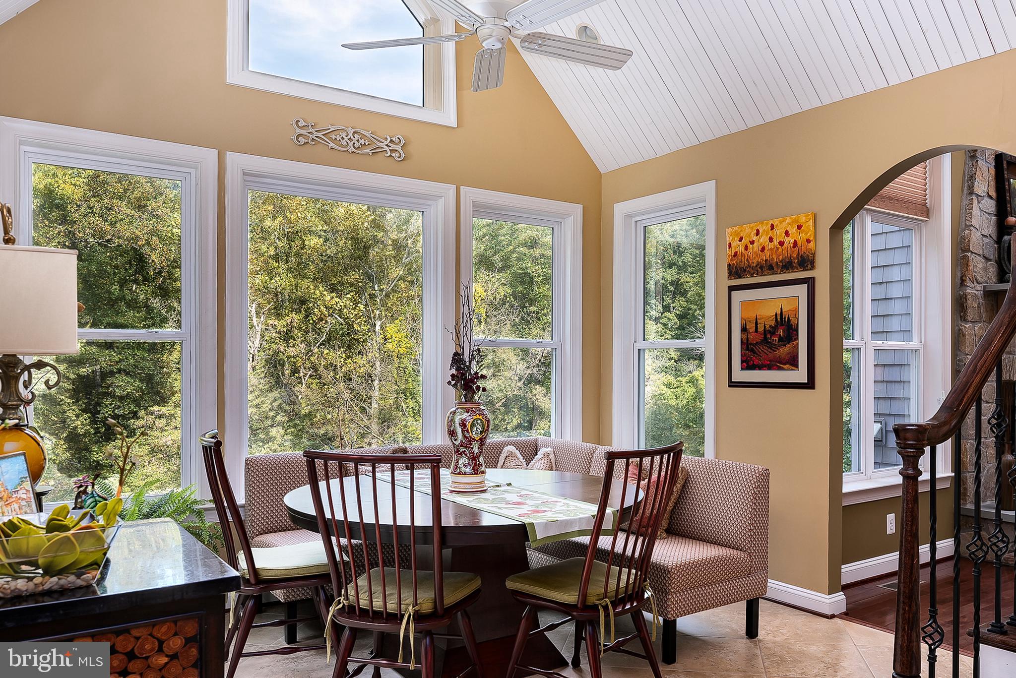 201 West Circle Laurel, MD 20707 - Photo 14 of 62 Breakfast Area