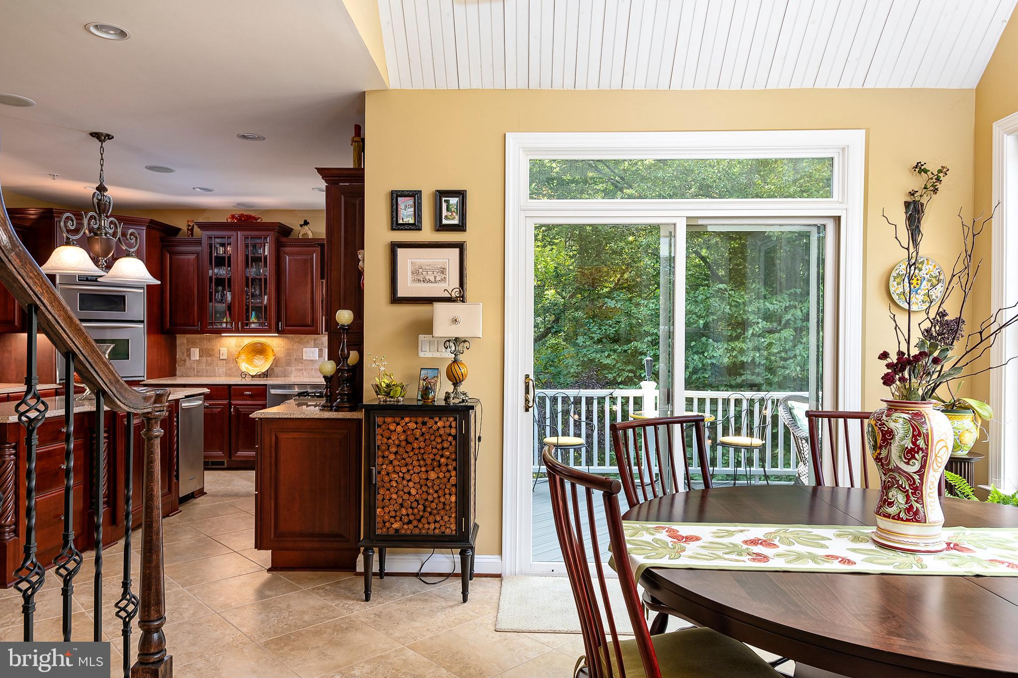 201 West Circle Laurel, MD 20707 - Photo 17 of 62 Breakfast Area to Kitchen