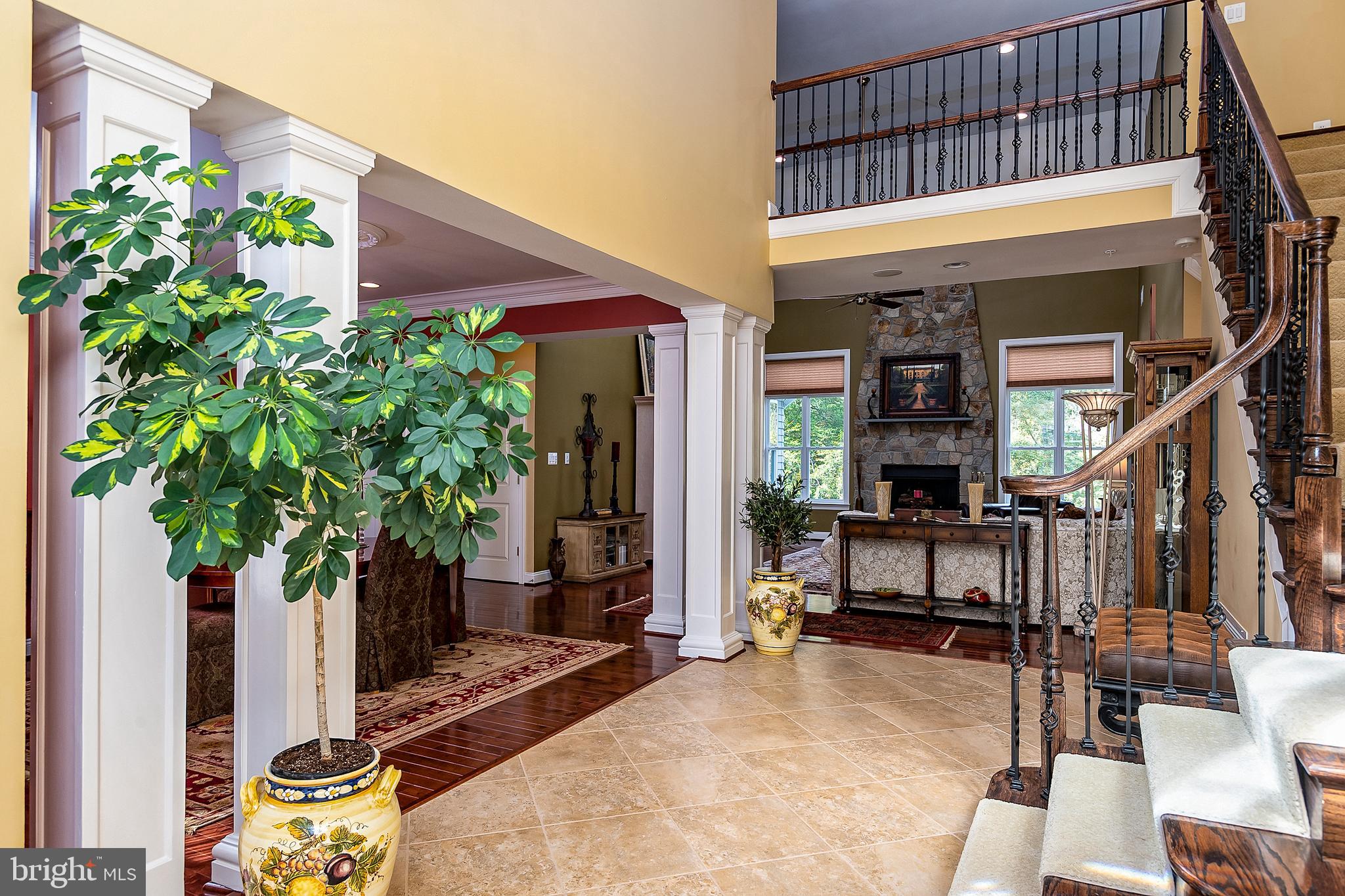 201 West Circle Laurel, MD 20707 - Photo 7 of 62 Foyer View