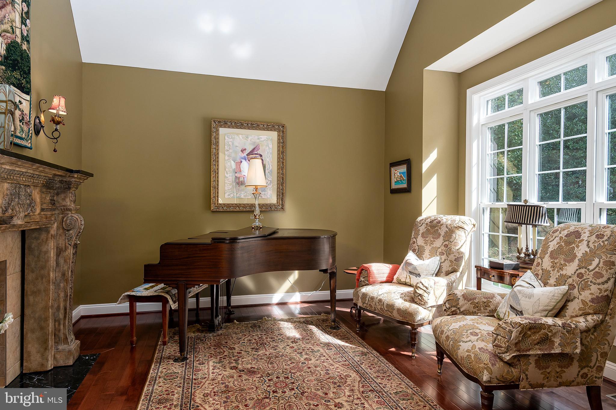 201 West Circle Laurel, MD 20707 - Photo 8 of 62 Parlor